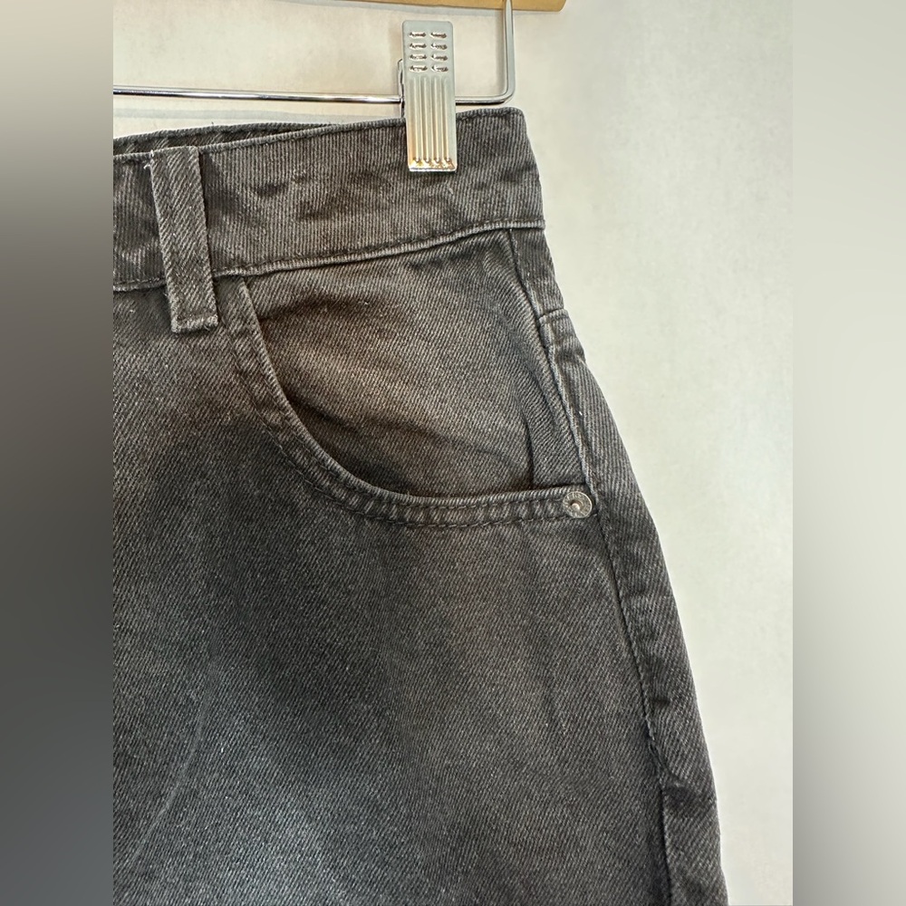 NWT PrettyLittleThing Washed Black Distressed Mom Jeans US Size 4 - Picture 14 of 16